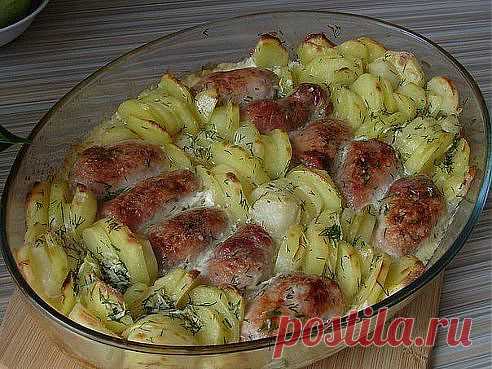 Мясные рулетики с картошкой в сливках.