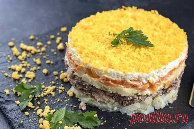 Салаты: овощные, фруктовые, с мясом и птицей, рыбой, морепродуктами, из крабовых палочек, праздничные, ТОП-10 рецептов