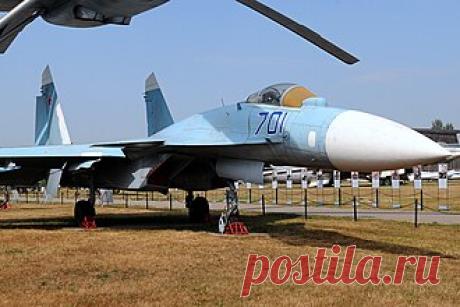 Су-27М пилотажной группы «Русские витязи»