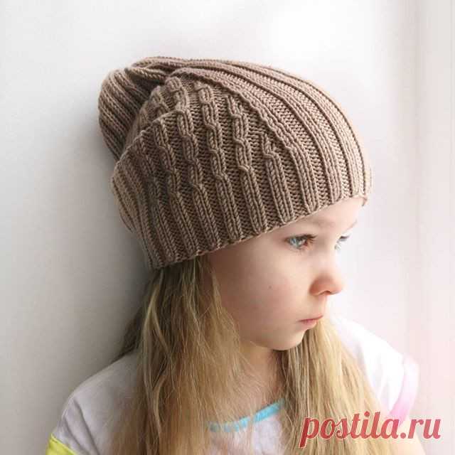 Шапочка из Lana Gatto Автор: @studiya_pryazhi_ufaШапочка из Lana Gatto SUPERSOFT.Связана в 1 нить, круговые спицы 2.75. Расход 2 моточка.На ОГ 50-54 116 п., на ОГ 54-58 120 п.Набираем петли обычным способом (+1 п. для замыкания в круг) Вяжем резинку 2×2 15 рядов.Поместить маркер на начало ряда. Отсчитать влево...