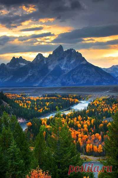 ✯ Snake Rever Overlook - Grand Teton National Park  |  Найдено на сайте crossingislandnatur.tumblr.com.