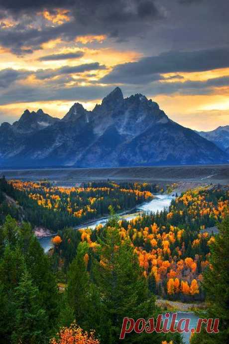 ✯ Snake Rever Overlook - Grand Teton National Park  |  Найдено на сайте crossingislandnatur.tumblr.com.