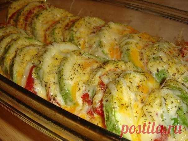 ВКУСНЕЙШИЕ КАБАЧКИ, ЗАПЕЧЕННЫЕ С ПОМИДОРАМИ И СЫРОМ