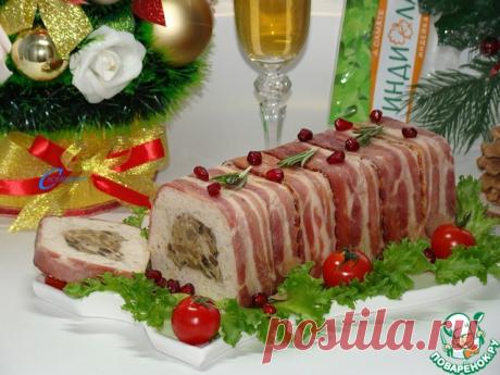 Террин из индейки с грибной начинкой. Террин -отличная идея закуски для праздничного стола. Чем хороши террины- что их можно приготовить заранее и отлично подходят, как в качестве закуски, так и для вкусного перекуса в течение дня. Импровизируя с ингредиентами, можно получать разнообразные варианты этого блюда.