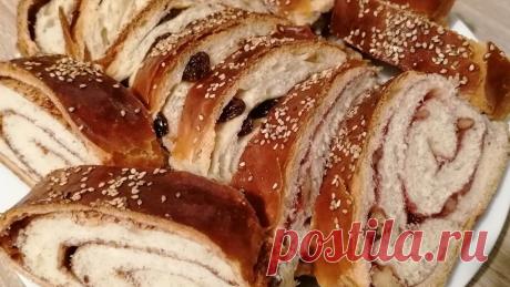 🥰Выпечка как пух! Рулеты из дрожжевого теста! 3 разных рулета из одного теста 👍 Рецепт на сдобное тесто:250 мл. Молока250 мл. Воды1 ст. Сахара3 яйца100 мл. Масло раст. 10 гр. Дрожжи1 кг. МукиВанильный сахар КорицаНачинка может быть любая...