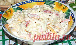 САЛАТ ИЗ СЫРА С ПЕРЦЕМ И ЯБЛОКАМИ |