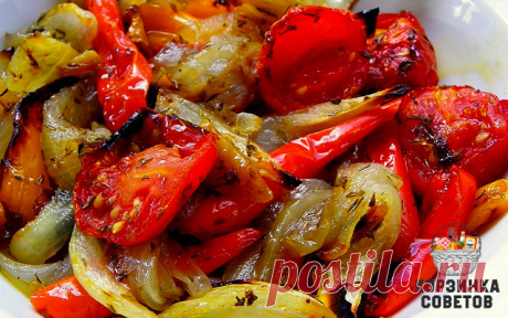Овощи, запечённые в маринаде
Получаются они просто божественно вкусными. И всегда съедаются полностью, сколько бы вы их не приготовили. Овощи в духовке сами по себе вкусные, но с нашим маринадом они получаются потрясающими.