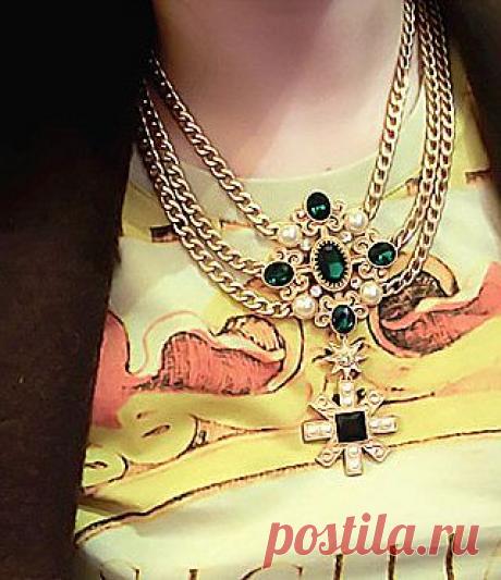 Большое стильное колье