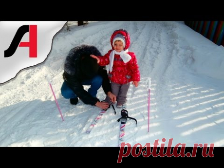 Как научить ребенка кататься на лыжах? Учимся кататься на лыжах. Зима на даче.