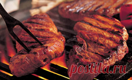 Секреты стейка: протыкаем мясо - Steak Lovers - 28 апреля - 43433219691 - Медиаплатформа МирТесен ЛУЧШЕЕ ЗА НЕДЕЛЮ Когда мясо находится на огне, многие крайне скептически относятся к тому, что его можно трогать для проверки прожарки. Бытует мнение, что при протыкании стейка из него начнет вытекать сок, что сделает мясо сухим и невкусным. Со стороны миф выглядит правдоподобно, но давайте - 28 апреля - 43433219691 - Медиаплатформа МирТесен