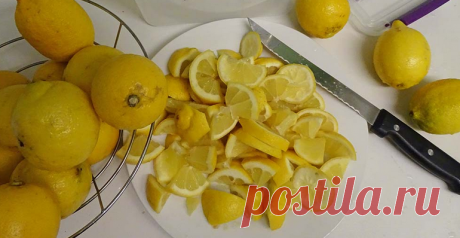 Подруга достала лимон из морозилки и бросила в чай. Была сильно удивлена практичностью и простотой этого способа. Делюсь | Таисия Шапошникова | Яндекс Дзен