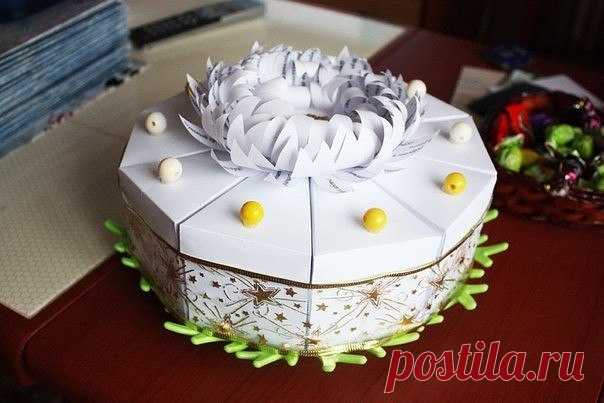 Бумажный тортик с конфетами, украшенный ромашкой-пожеланий / Вязание как искусство!