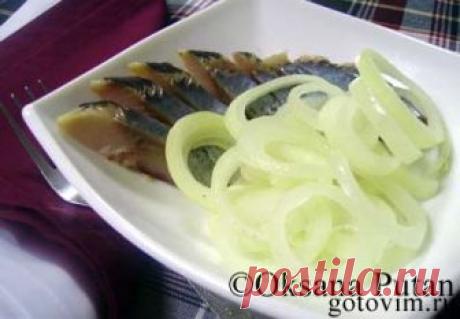 Маринованный лук «экспресс-метод». Рецепт с фото Рецепт маринованного лука, который можно добавлять в любой салат вместо свежего. Потому что побочных эффектов, например, резкого запаха изо рта, не бывает.