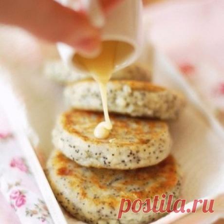СЫРНИКИ С МАКОМ
