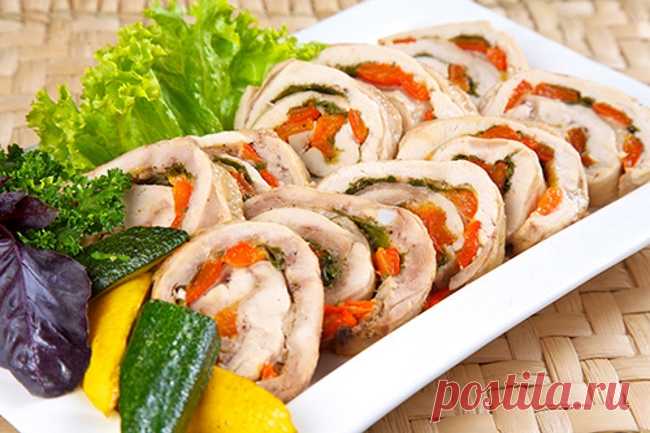 Куриные рулетики с ветчиной и перцем