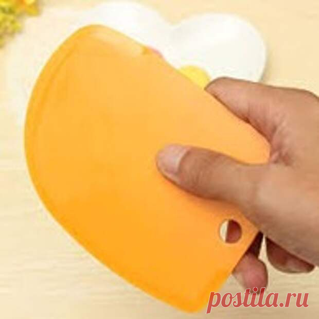 Как сделать торт не только вкусным, но и ровным и красивым? Как красиво обсыпать бока торта крошкой? 
Как красиво обсыпать бока торта крошкой?
 - Чем больше я смотрю на фотографии выложенных на сайте тортов, тем больше мне хочется помочь и подсказать - все делается просто, а внешний вид ваших вкусных…