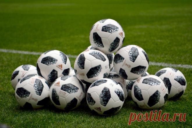 Гаджиев готов пригласить Мостового в тренерский штаб «Динамо». Президент махачкалинского «Динамо» Гаджи Гаджиев заявил, что клуб готов пригласить Александра Мостового на стажировку и обсудить возможность его работы в тренерском штабе.