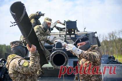 Дания передаст новую партию танков Украине. Дания передаст Украине новую партию танков размером в 45 единиц техники. Об этом заявил министр обороны страны Троэльс Лунд Поульсен. По данным Reuters, военная помощь составит 30 единиц танков Leopard 1 и 15 единиц танков T-72. Ранее Дания пообещала предоставить крупнейший пакет финансовой помощи Украине.
