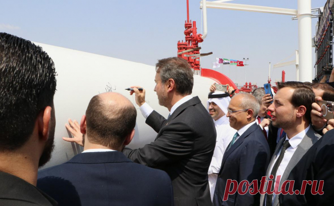 Турция запустила поставки азербайджанского газа в Сирию. Газовое соединение от Килиса до Алеппо было завершено в мае. Ежедневно в Сирию через Турцию будет поступать до 6 млн куб. м азербайджанского газа. В перспективе ветку Килис — Алеппо планируется продлить до провинции Хомс