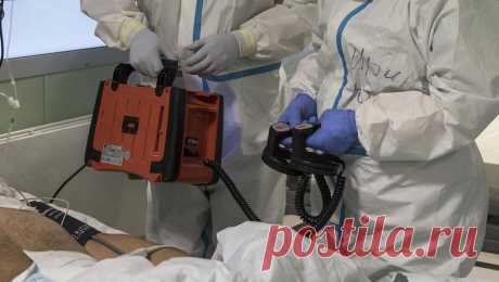 В России призвали научить граждан пользоваться дефибрилляторами. В России нужно провести большую просветительскую работу перед тем, как разрешать обычным людям применять автоматические дефибрилляторы при оказании первой помощи, чтобы научить их этому. Об этом Pravda.Ru рассказал кардиолог, профессор, ...