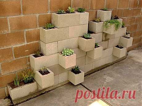 КРЕАТИВНО! ОСТАТКИ ШЛАКОБЛОКА ВМЕСТО ВАЗЫ.