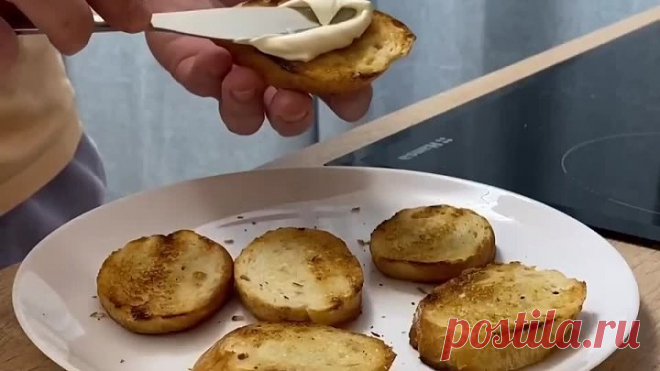 Новогодняя закуска Бутерброды Деды Морозы!