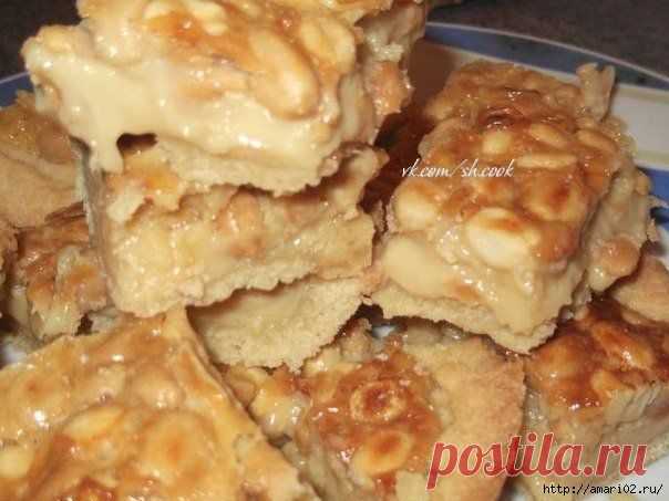 Пирог с орехово - карамельной начинкой..