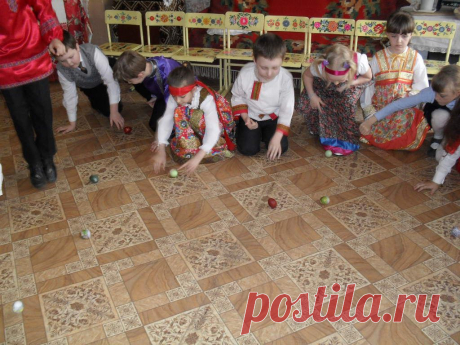 Игры с пасхальными яйцами - древние народные игры, в которые играли и дети, и взрослые.