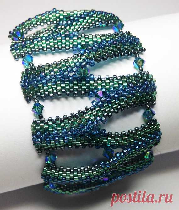 Esta pulsera tejida es 7-3/4 pulgadas largo y aproximadamente 1-3/4 pulgadas ancho. Es ligero y fácil de usar con un cierre de seguro deslizante de… | Pinteres…