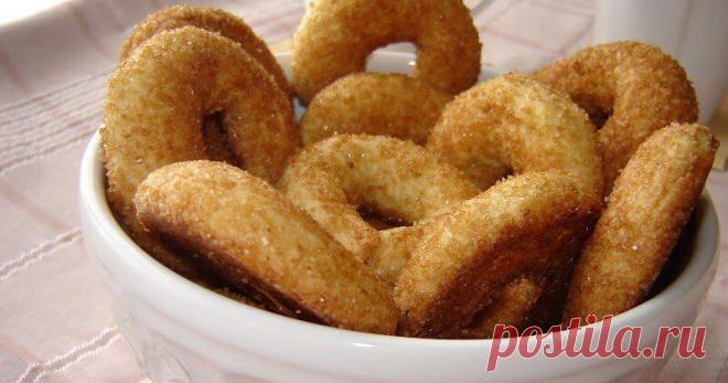 Это самый простой рецепт печенья из всех, что я когда-либо готовила, но точно самый вкусный. «Итальянское сахарное печенье»
Здравствуйте, уважаемые читатели моего канала. Я нечасто готовлю печенье. Не знаю почему, как-то вот не сложилось, хотя печенье в моей семье очень любят. Думаю, что скорее всего дело в том, что мне несколько раз не удавалось найти действительно удачный рецепт и я это дело...
Читай дальше на сайте. Жми подробнее ➡