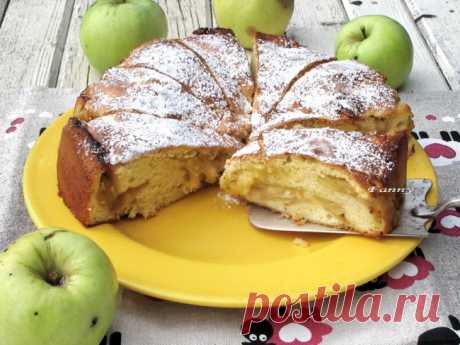 Шарлотка с яблоками и ванилью | Кошкин дом