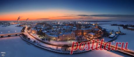 И ангел улыбается на шпиле, фотограф Сергей Дегтярев