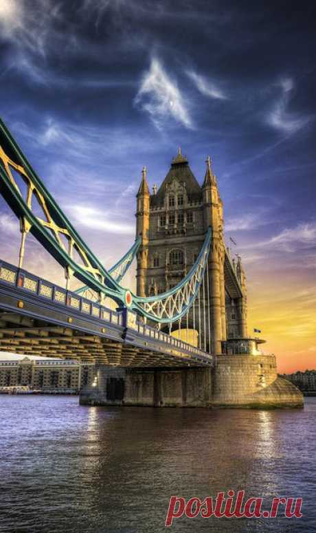 London Sky - (HDR England)