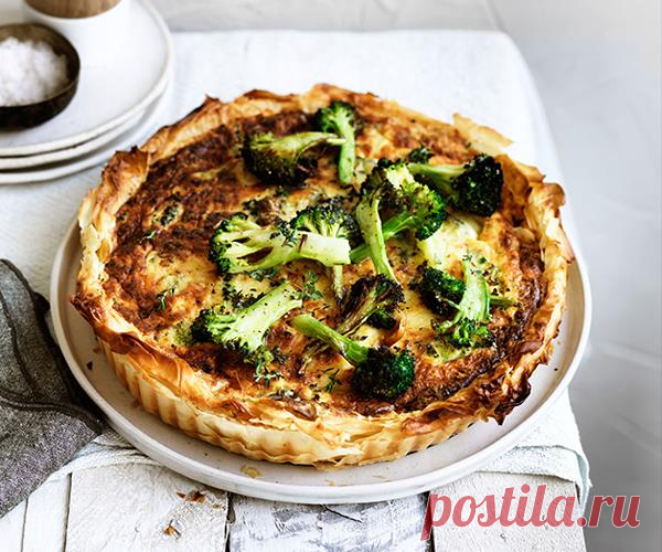 Roast broccoli and cheddar filo tart recipe Roast broccoli and cheddar filo tart recipe - Preheat oven to 220C. Place a filo sheet in a 24cm loose-bottomed round tart tin, allowing excess to overhang (cover remaining filo with a damp tea towel while you work).