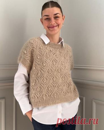 Вязаный жилет. Рассмотрим варианты, идеи и актуальность. | Вяжем вместе 🌱🌿 | Дзен