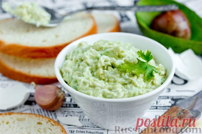Рецепт: Закуска из авокадо и яиц на RussianFood.com