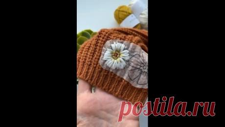 Вышивка по вязаному полотну.