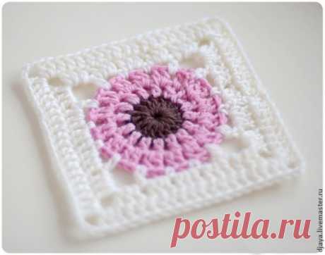 Вяжем квадратный мотив Paeonia
