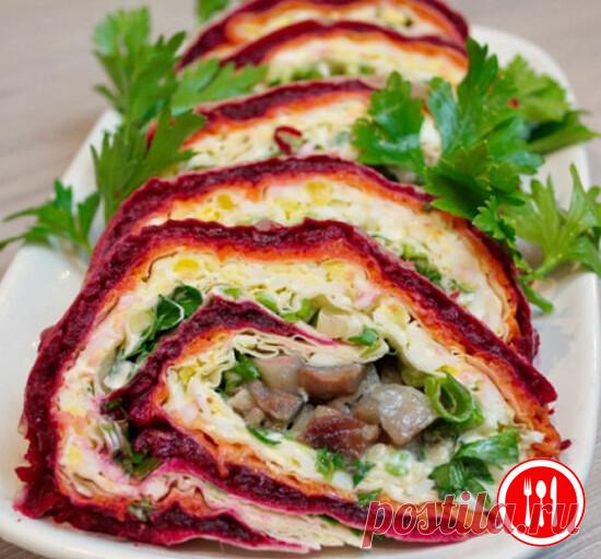 Сельдь под шубой в лаваше 

Ингредиенты: 
Лаваш — 3 шт.
Майонез — 200 гр.
Свекла отварная — 1-2 шт.
Морковь отварная — 2 шт.
Яйца отварные — 5 шт.
Сельдь — 1 шт.
Зелень — 1 пучок