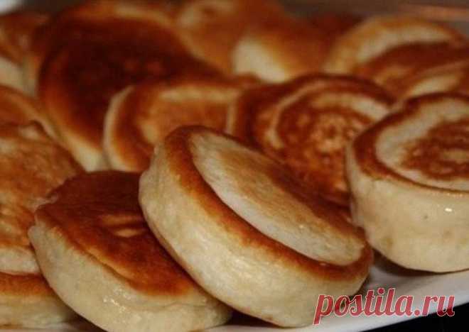 Пышныe oладьи нa кипячeном кефире Cамые вкусные и пышные…