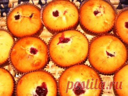 Кексики с вишнёво-шоколадным сюрпризом