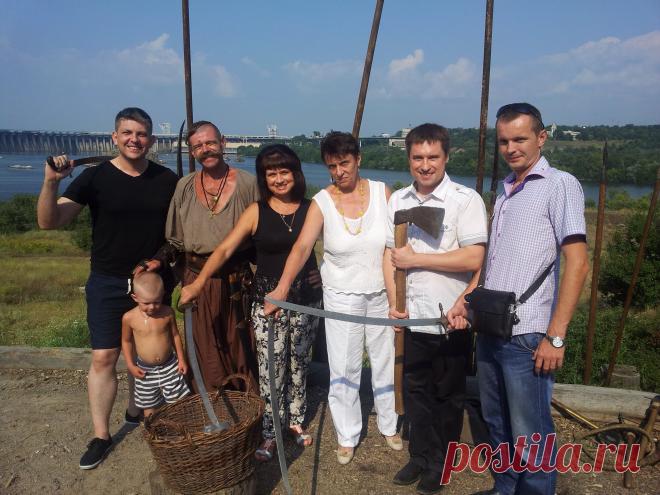 Краєзнавчою екскурсією зустрічали наших почесних гостей у Запоріжжі.