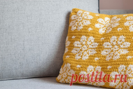 Чехол на квадратную подушку крючком. Схема узора. / knittingideas.ru