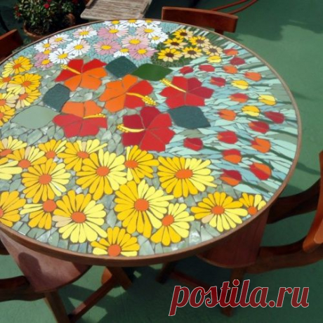 Мозаика из черепков.Красота!
