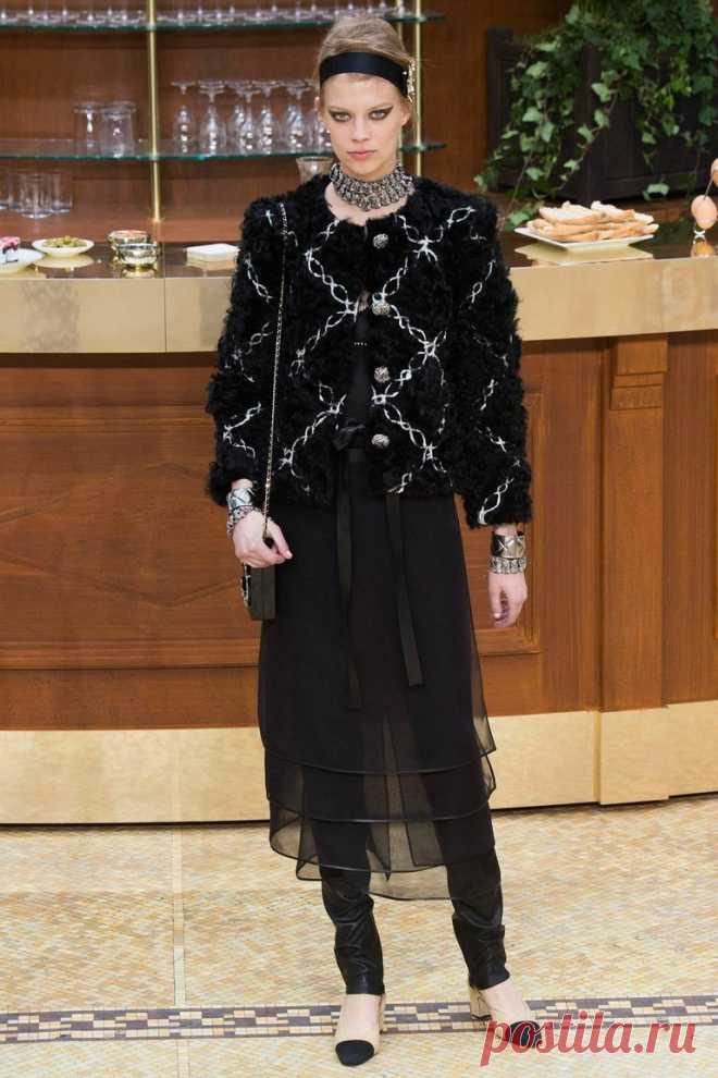 Коллекция CHANEL осень-зима 2015/2016 Париж