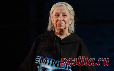 Ахеджакова опровергла информацию о вызове на допрос в СК. Народная артистка России Лия Ахеджакова назвала ошибочной информацию о вызове на допрос в Следственный комитет России.