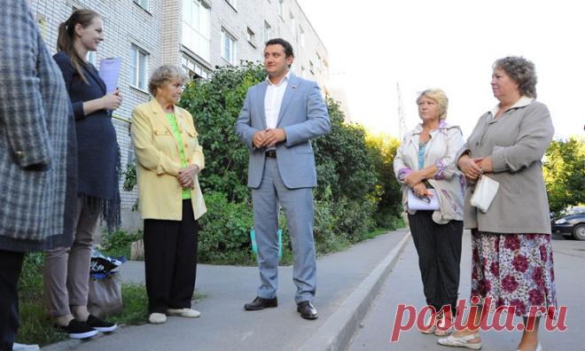 Председатель многоквартирного дома: права и обязанности Здесь вы узнаете, как выбирается председатель совета собственников многоквартирного дома, его ответственность, зарплата - ЖК РФ.