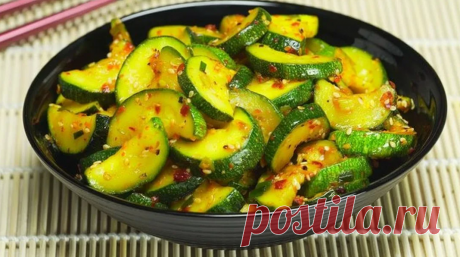Кабачки закусочные по-корейски Кабачки-Цукини - Хобак Боккеум на корейском - это универсальный овощ, который часто используется для приготовления закусок и гарниров. В этом рецепте мы покажем вам аппетитную закуску, от ярких...