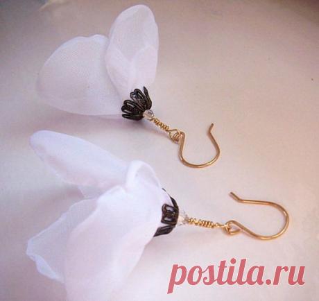 Petals Dancing in the Air White One Of a Kind от MGMart на Etsy