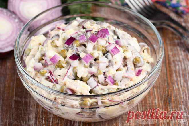 Куриный салат с грибами и невероятно вкусной заправкой. Без майонеза, сметаны и сыра (рецепт с фото) | Совет да Еда | Яндекс Дзен